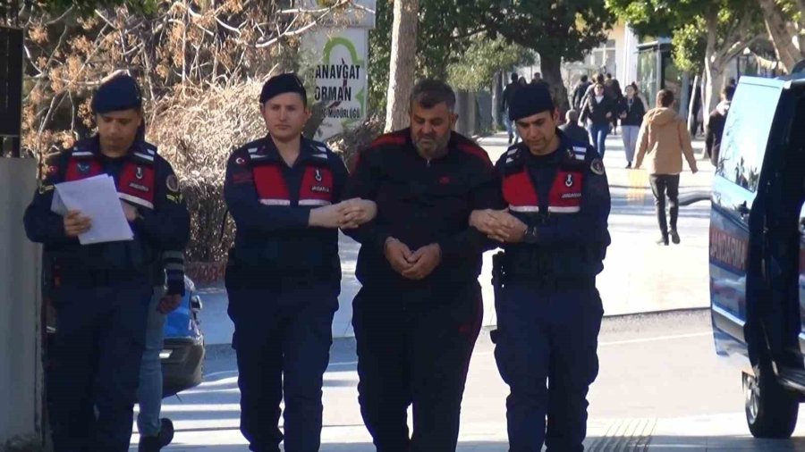 Hatay’da Yıkılan Kule Apartmanı’nın Müteahhidi, Antalya’da Depremzedelerin Kaldığı Otelde Yakalandı