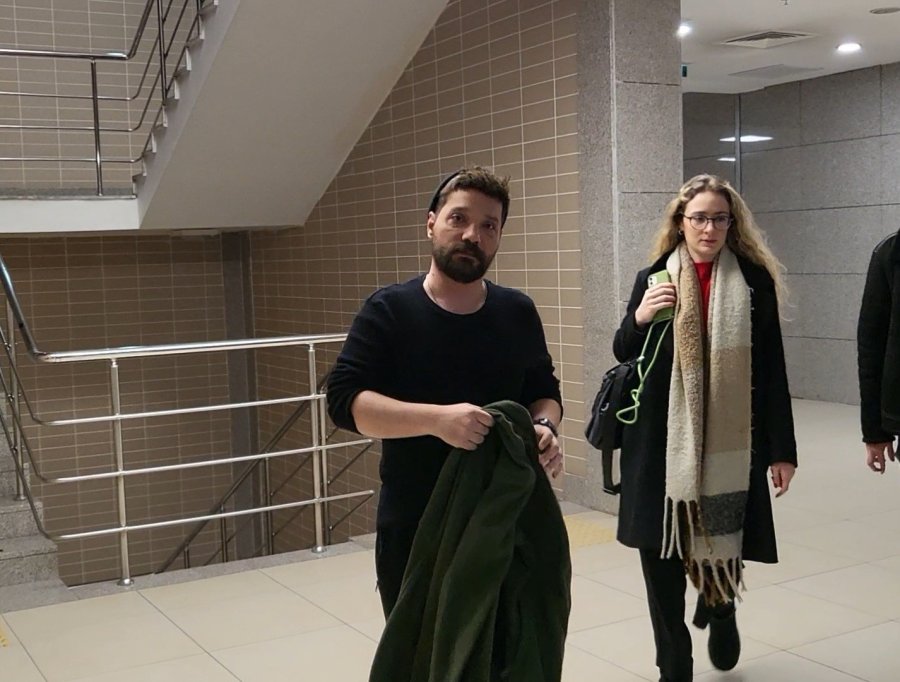 Oğuzhan Uğur İfade Vermek İçin Adliyede