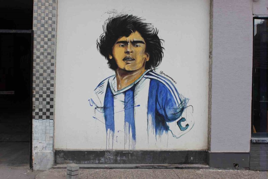 Duvarları Üniversiteli Öğrenciler Güzelleştiriyor