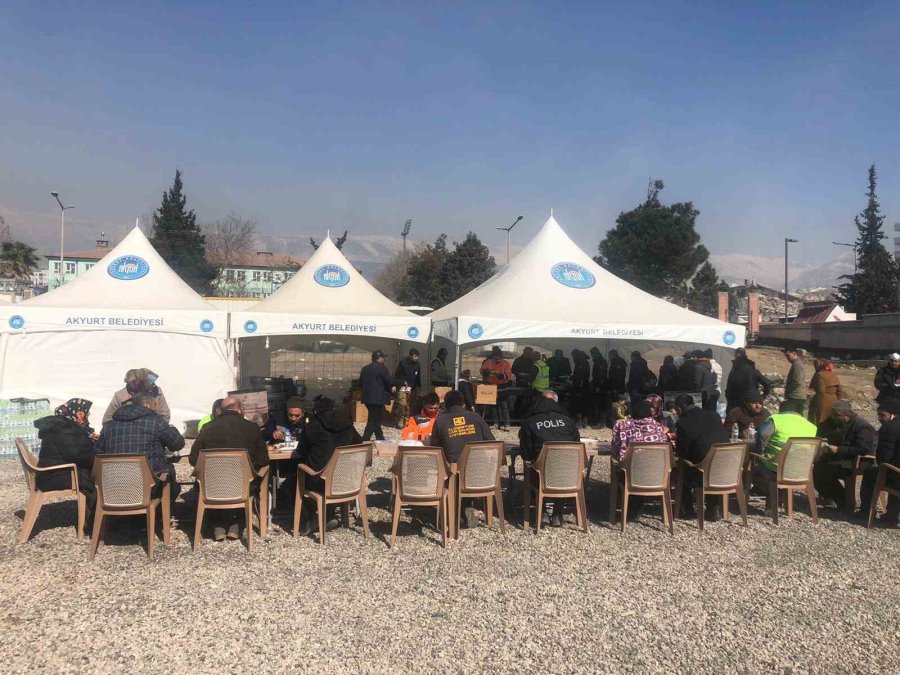 Akyurt Belediyesi Kahramanmaraş’ta Yemek Çadırı Kurdu