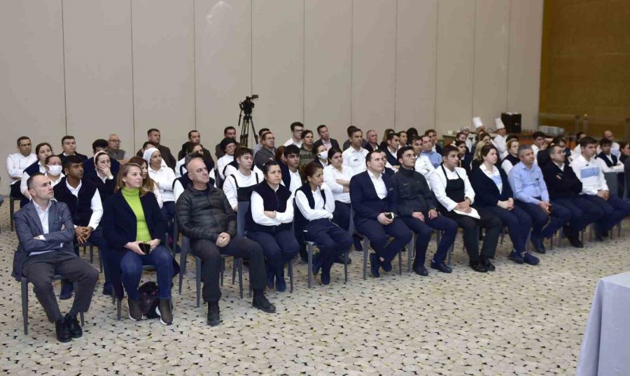 Otel Çalışanlarına, Depremzedeler İçin Doğru İletişim Eğitimi