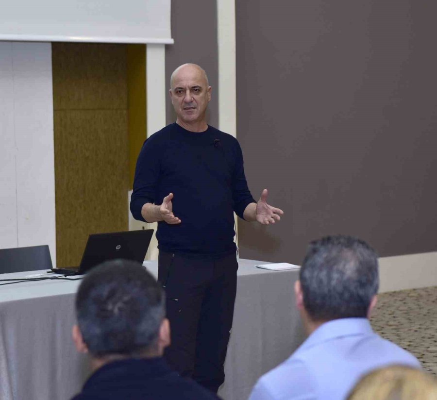 Otel Çalışanlarına, Depremzedeler İçin Doğru İletişim Eğitimi