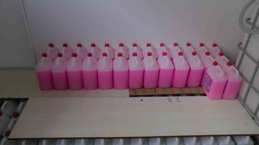 Kayseri’de ’fabrika Okullar’ Deprem Bölgesi İçin Seferber Oldu