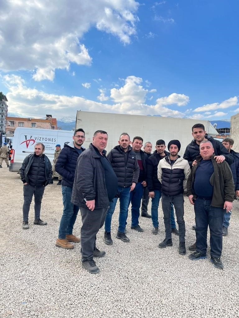 Başkan Özkan Alp Deprem Bölgesinde