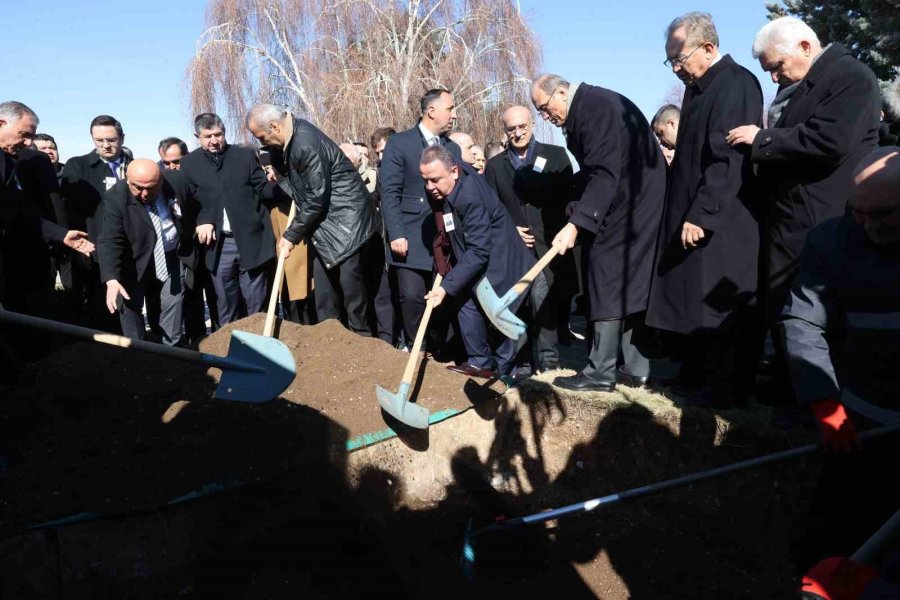 Deniz Baykal Son Yolculuğuna Uğurlandı