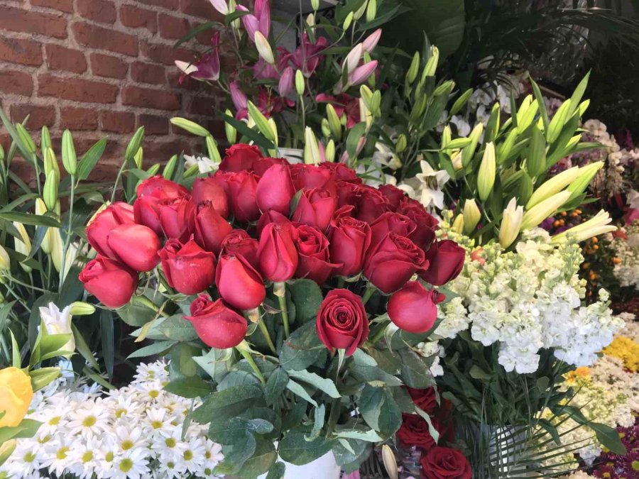 Sevgililer Günü Buruk Geçiyor