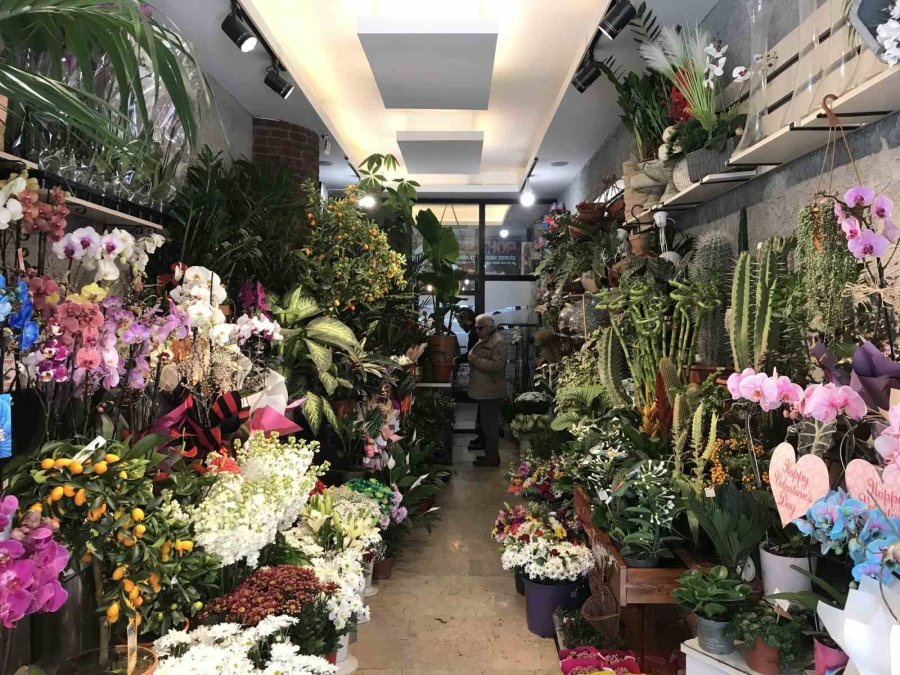 Sevgililer Günü Buruk Geçiyor