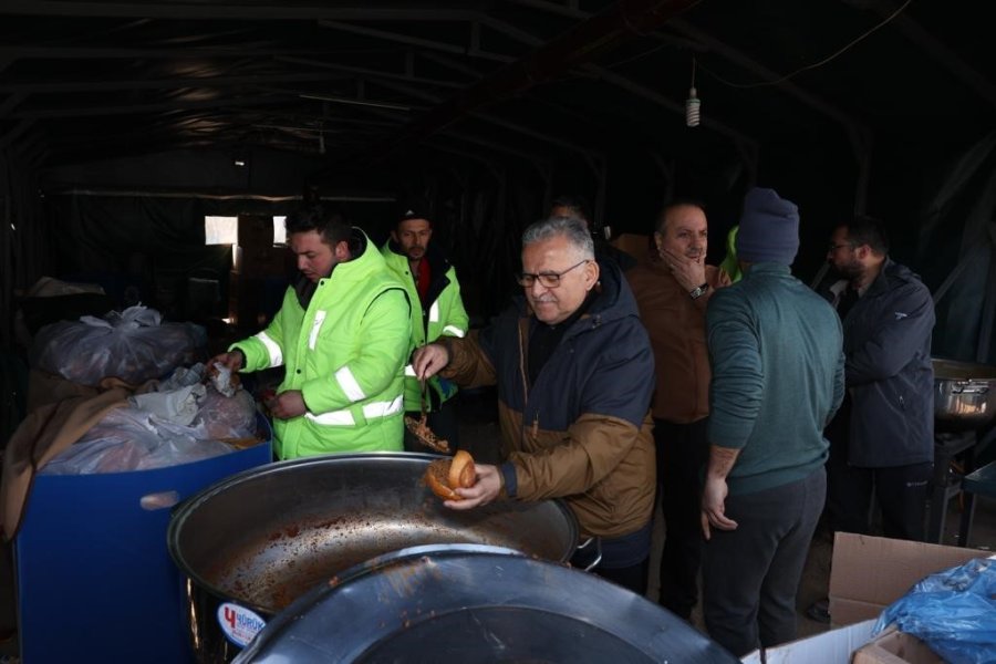Başkan Büyükkılıç’a Deprem Bölgesi’nden Teşekkür