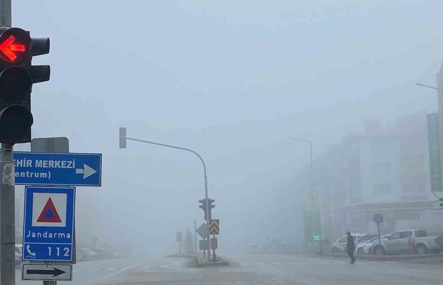 Kulu’da Yoğun Sis Etkili Oldu
