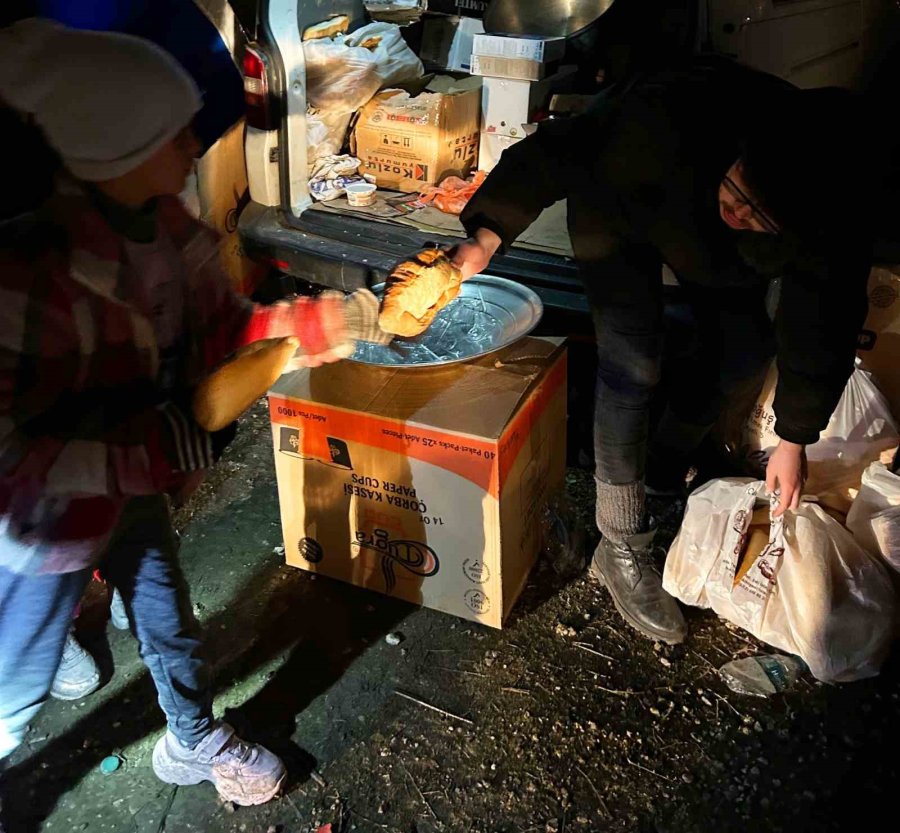 “deprem Yardımlarınız Zayi Olmasın”