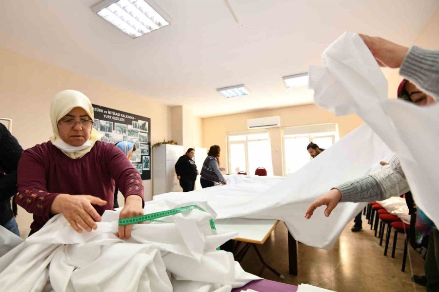 Deprem Bölgesi İçin En Acı Mesai