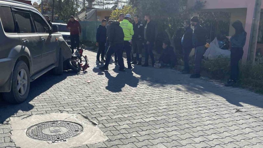 Gazipaşa’da Motosikletle Otomobil Çarpıştı: 1 Yaralı