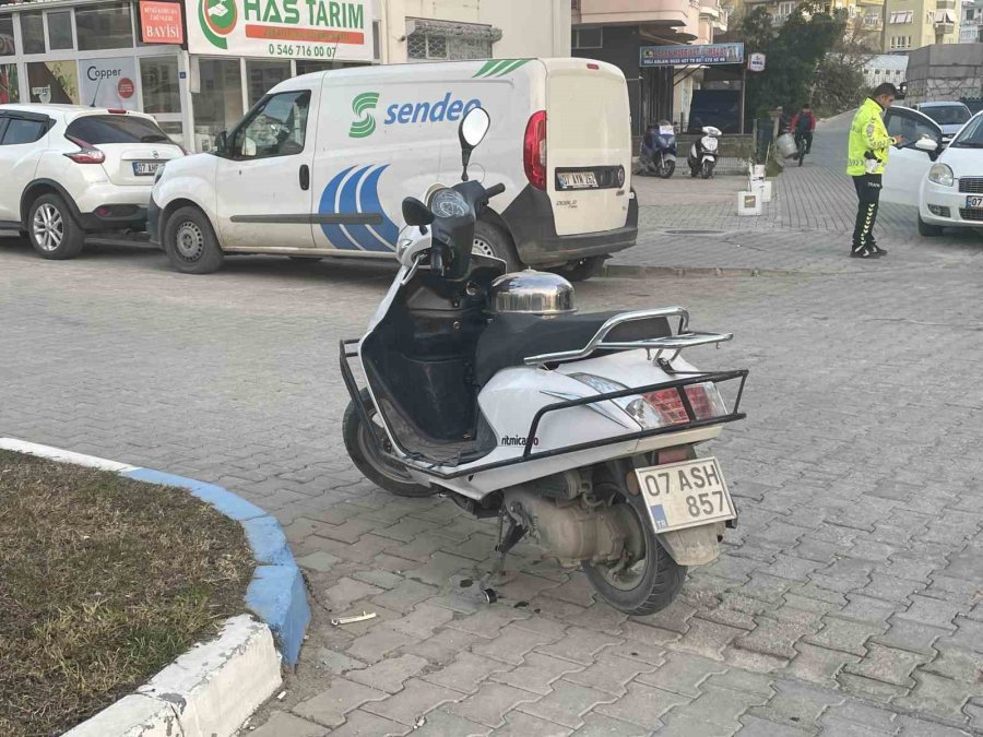 Gazipaşa’da Otomobille Motosiklet Çarpıştı: 1 Yaralı