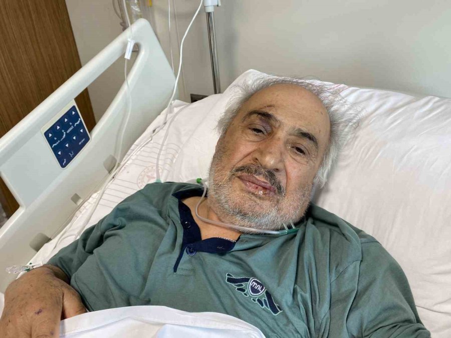 71 Saat Enkaz Altında Kaldı: "’duyduk Seni’ Dediler O An ’kurtuldum’ Dedim"