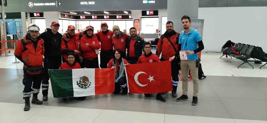 İga İstanbul Havalimanı’ndan Yabancı Arama Kurtarma Ekiplerine 15 Dilde Teşekkür