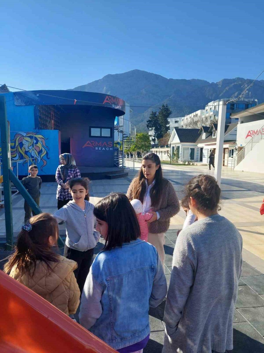 Depremzede Çocuklara Psikolojik İlk Yardım