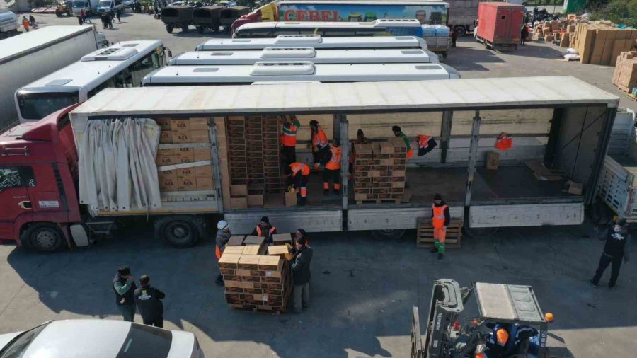 Konya Büyükşehir Belediyesi Ve İlçe Belediyeleri Hatay’a 305 Tır Yardım Gönderdi