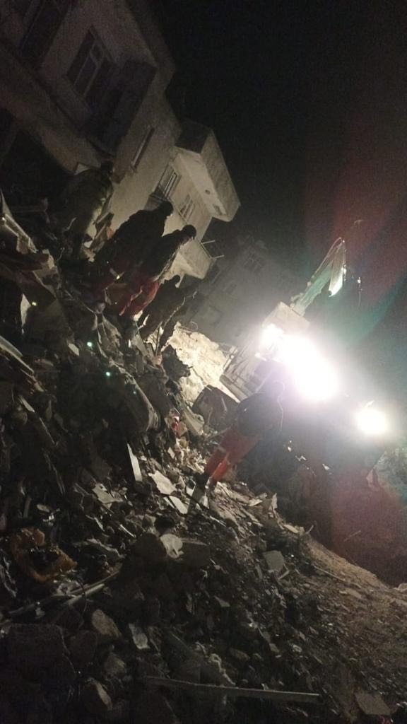 Msb: "2’nci Kolordu İstihkam Alayı Arama Faaliyetine Aydınlatmalı Olarak Devam Ediyor"