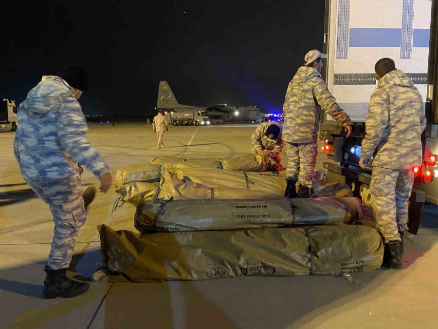 Yurt Dışından Gelen 11 Tır’lık Yardım Malzemeleri Deprem Bölgelerine Gönderildi