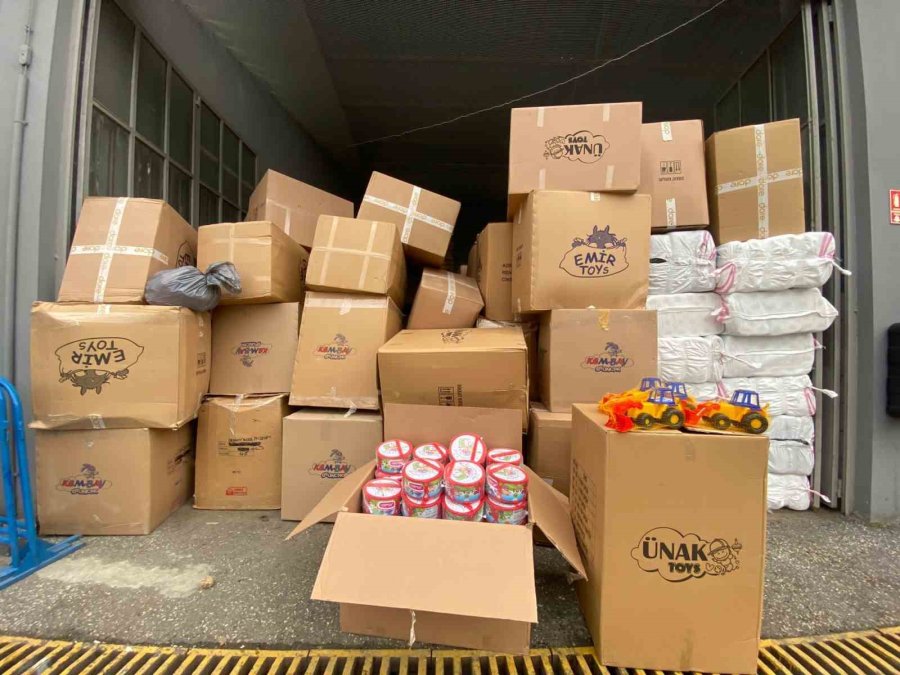 Depremzede Çocuklar İçin ‘oyuncak Yardımı’ Büyük Destek Gördü