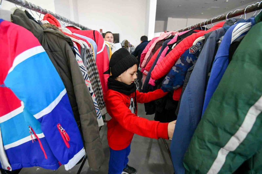 Ücretsiz Mağazadan 42 Bin Afetzede Yararlandı