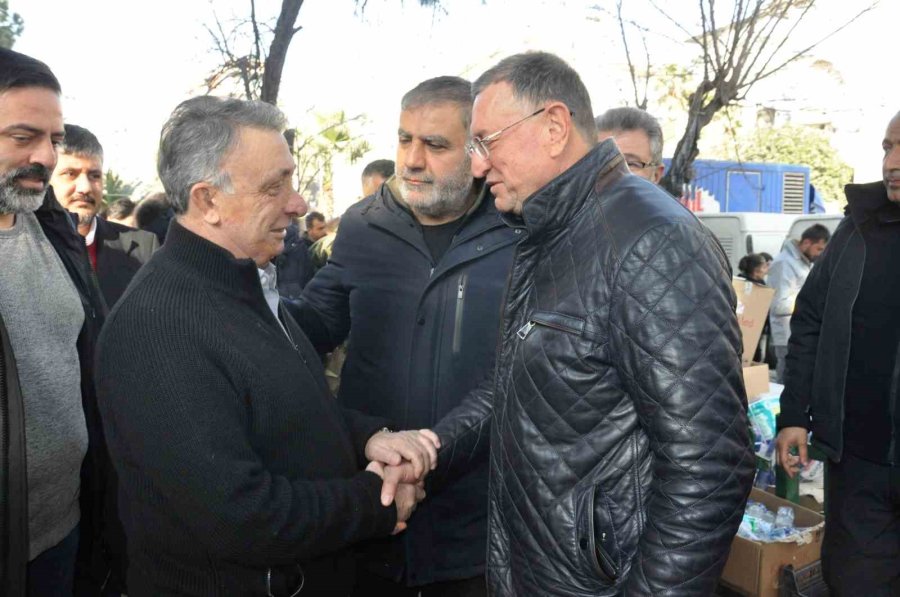 Başkan Ahmet Nur Çebi, Depremzedelerle Bir Araya Geldi