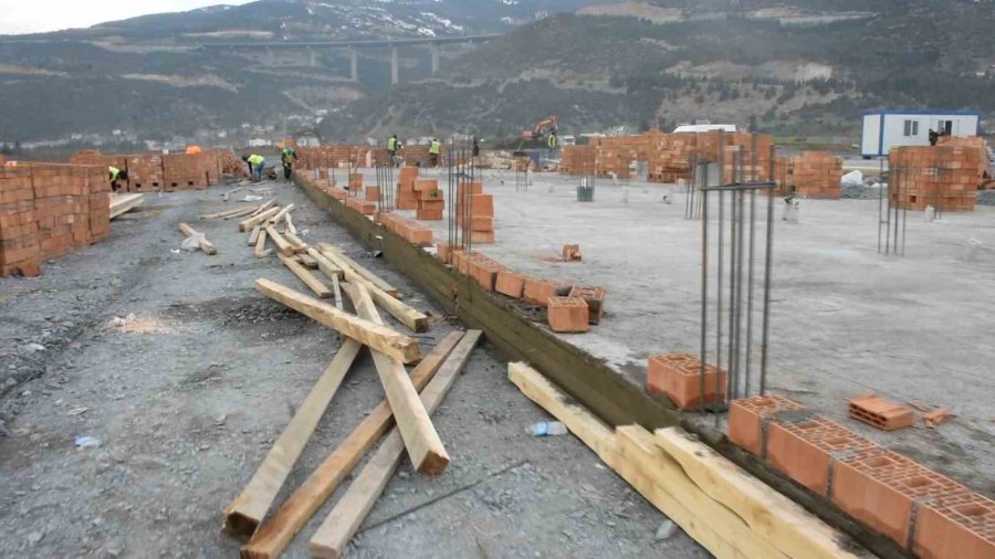 Bakan Kurum: “kurulacak Geçici Barınma Alanlarının Yanı Sıra Kalıcı Konutlar İçin De Çalışmalar Başlatıldı”