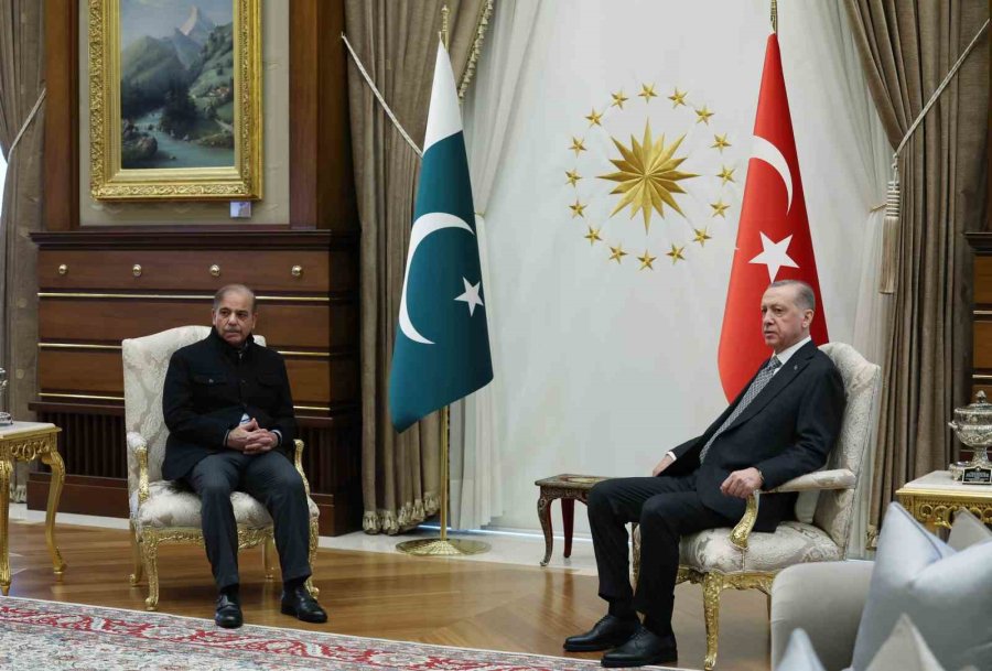 Cumhurbaşkanı Erdoğan, Pakistan Başbakanı Şahbaz Şerif’i Kabul Etti