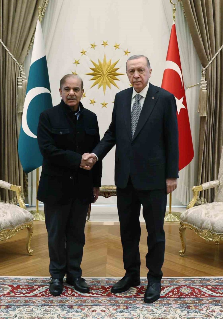 Cumhurbaşkanı Erdoğan, Pakistan Başbakanı Şahbaz Şerif’i Kabul Etti