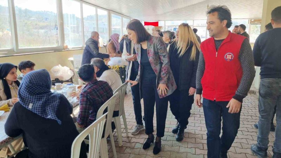 Afetzedeleri Yalnız Bırakmadılar