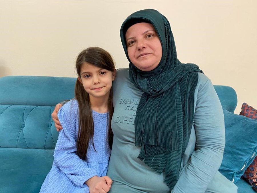 Hatice Nur O Notu Herkesten Habersiz Yazmış