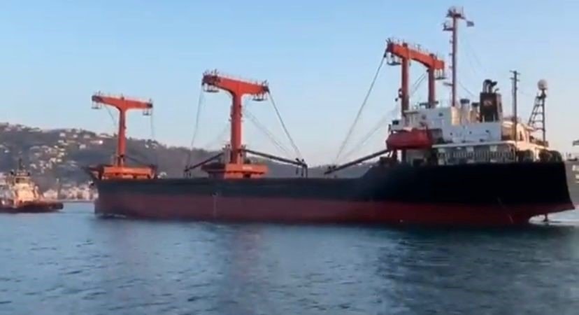 İstanbul Boğazı’nda Kargo Gemisi Makine Arızası Yaptı
