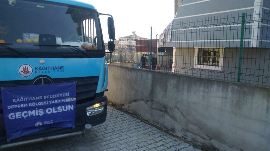 Kağıthane Belediyesi Afetzedelerin Sağlığı İçin Sahada
