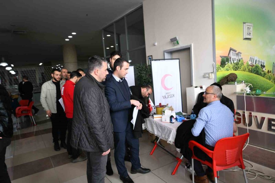Pursaklar’da Deprem Bölgesi İçin Kan Bağışı Seferberliği