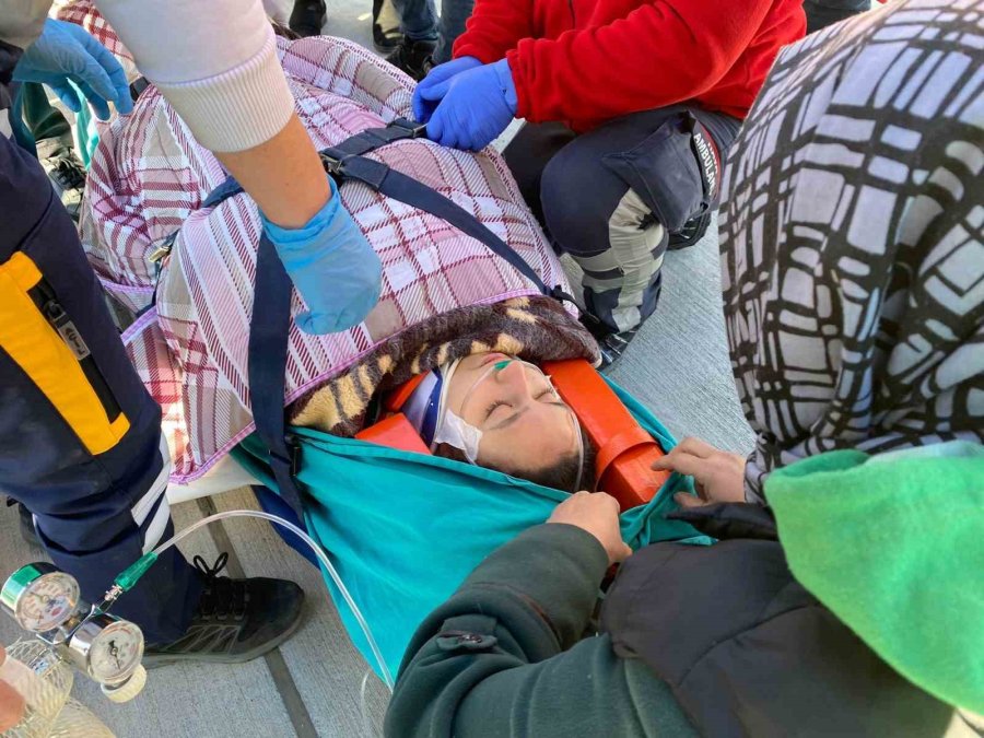 Depremin 248. Saatinde Enkazdan Çıkarılan Aleyna Ölmez, Ankara’ya Sevk Edildi