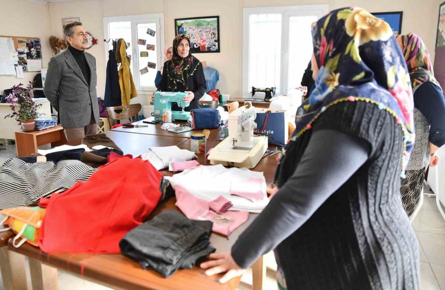 Başkan Ataç’tan Üreten Kadınlara Teşekkür