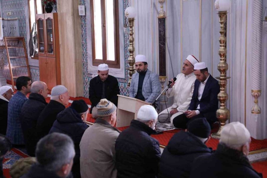 Depremde Hayatını Kaybeden Vatandaşlar İçin Mevlit Okutuldu