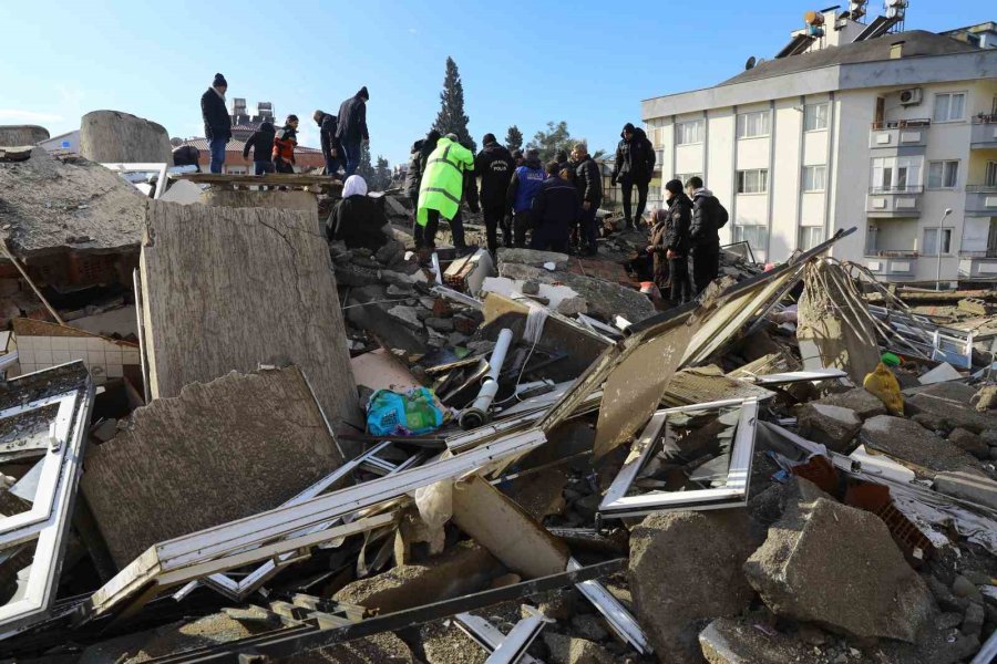Antalya Büyükşehir Belediyesi Ekipleri Hasar Tespit Çalışmalarında Görev Alacak