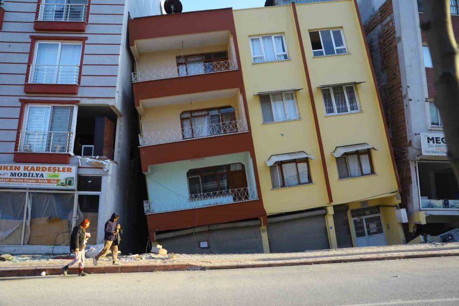 Antalya Büyükşehir Belediyesi Ekipleri Hasar Tespit Çalışmalarında Görev Alacak