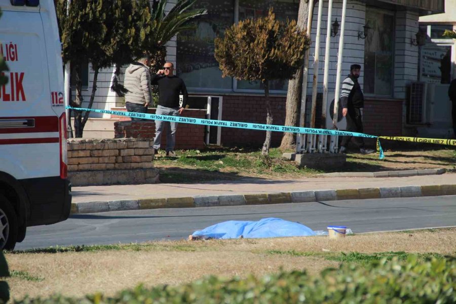 Tırın Altında Kalan Kadın Feci Şekilde Can Verdi