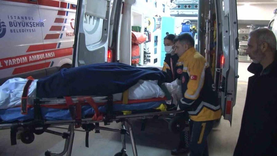 Yaralı Depremzedelerden 4’ü Çam Ve Sakura Şehir Hastanesi’ne Getirildi