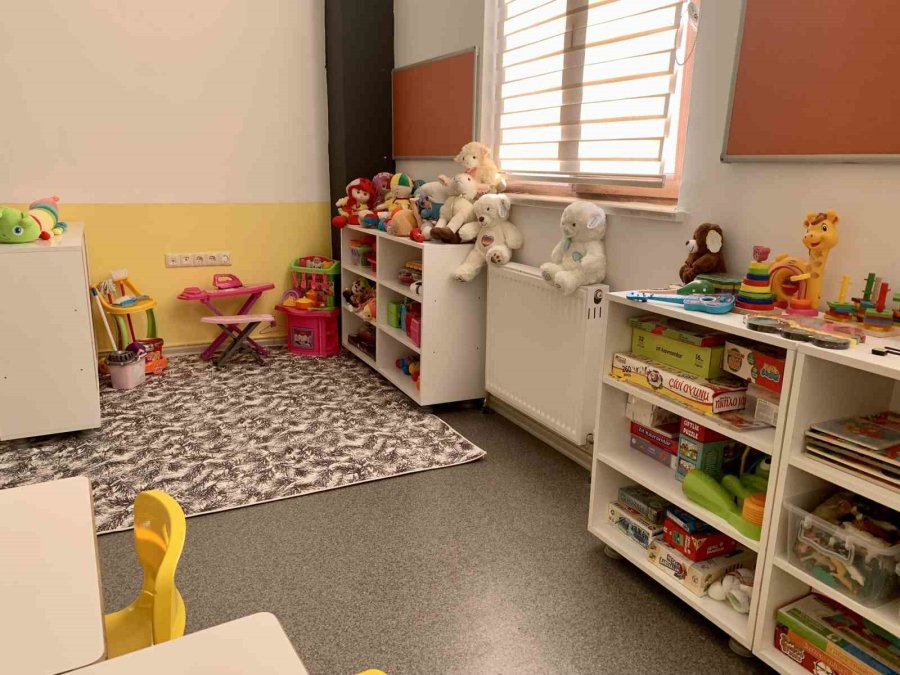 Depremzede Çocuklar İçin Kyk Yurdunda Eğitim Alanları Oluşturuldu