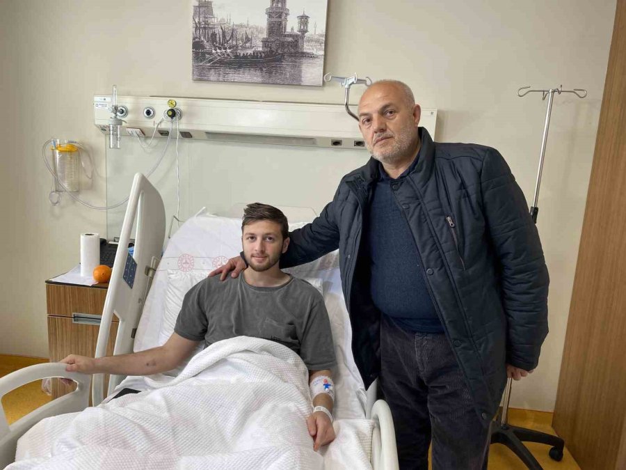 Enkaz Altında Kaldı, 31 Yakınını Kaybetti: “imkansız Diyordum Çok Şükür Kurtulduk”