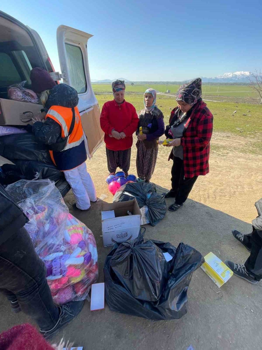 Tepebaşı Ekipleri Köylerdeki İhtiyaçları Gideriyor