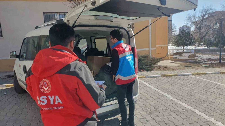 Sosyal Yardımlaşma Vakfı Aksaray’da Depremzedelerin İhtiyaçlarını Karşılıyor