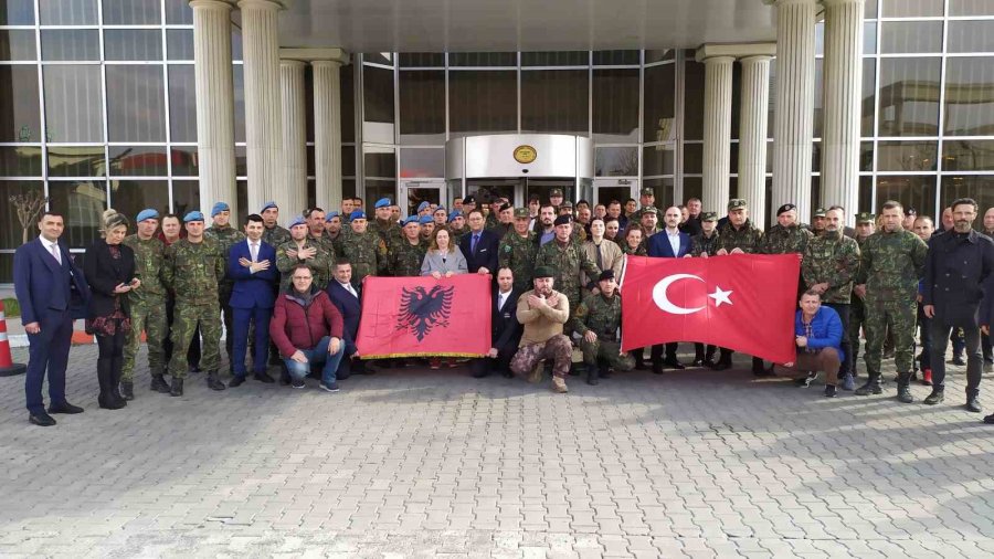 Arnavutluk’tan Gelen 83 Kişilik Arama Kurtarma Ekibi Geri Döndü