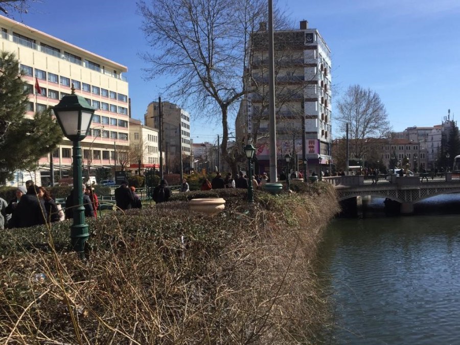 Eskişehirliler Yazdan Kalma Bir Günün Keyfini Çıkardı