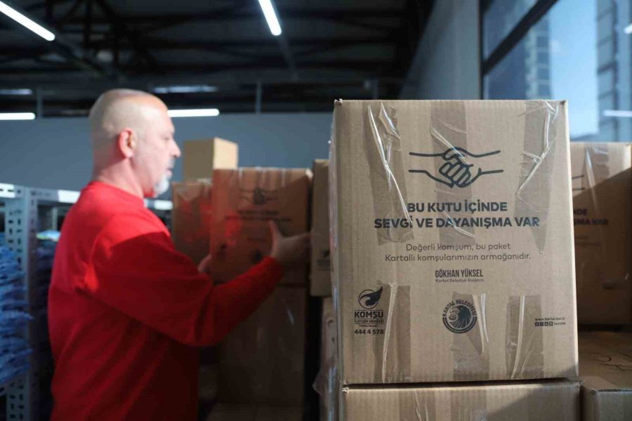 Kartal Belediyesi İlçeye Yerleşen Depremzedelerin Yaralarını Sarıyor