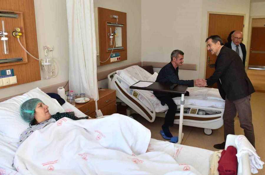 Başkan Ataç’tan Depremzedelere Geçmiş Olsun Ziyareti