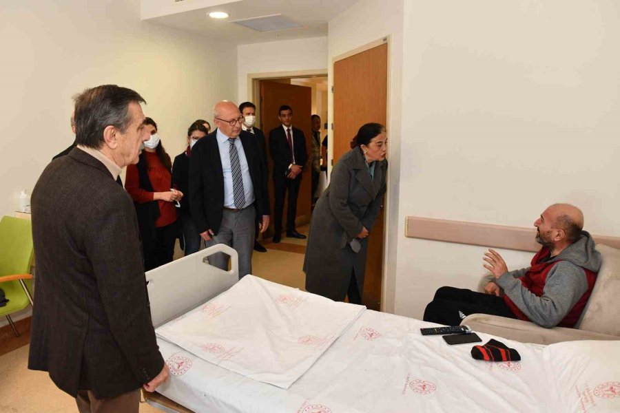 Başkan Ataç’tan Depremzedelere Geçmiş Olsun Ziyareti